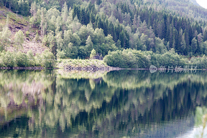 Nordfjord, Norway。